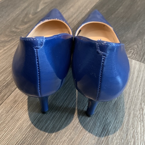 Size 7.5 Nine West heels - Picture 6 of 6